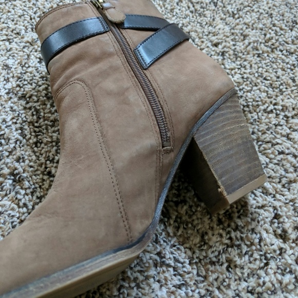 Booties - Picture 4 of 4